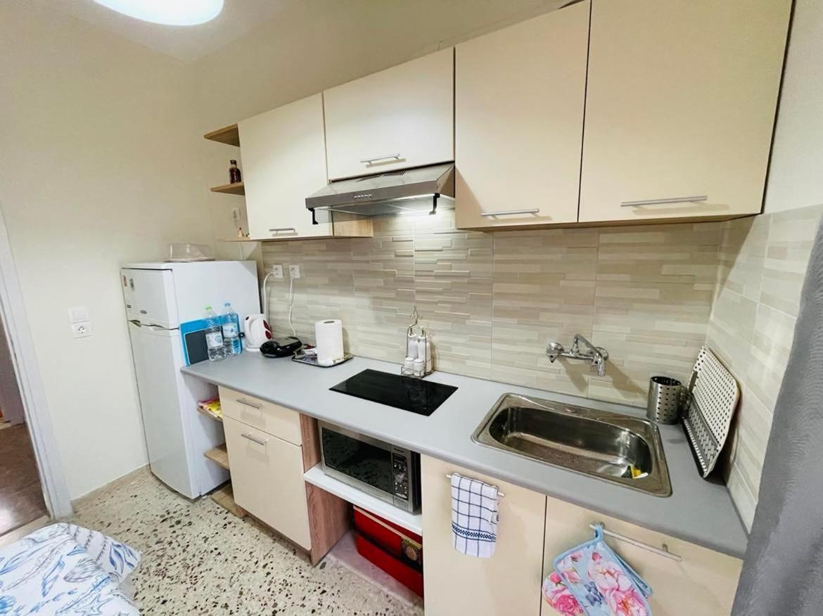 Αpartments In The Centre Διαμέρισμα Λουτράκι Εξωτερικό φωτογραφία